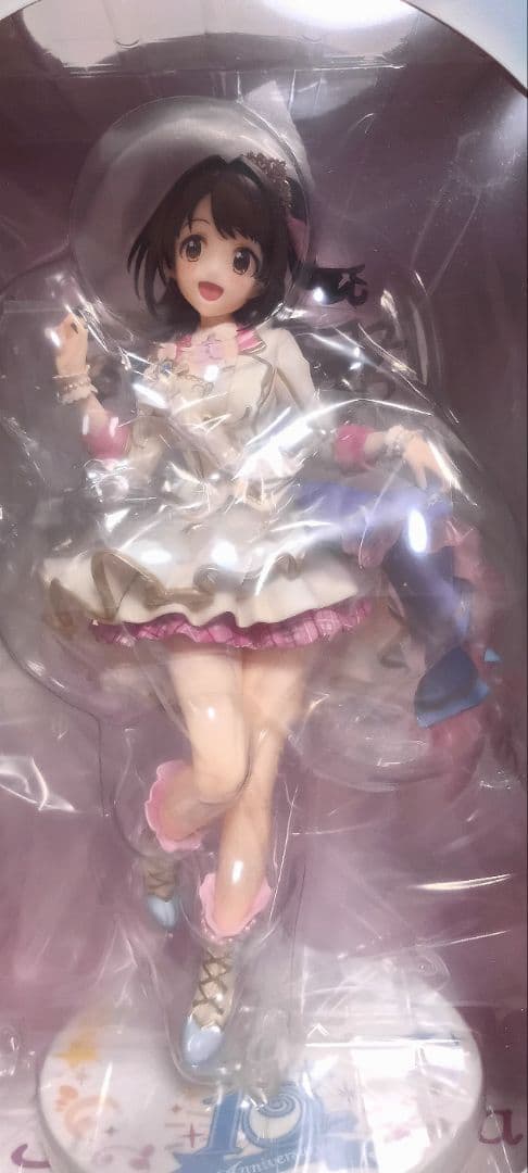 アイドルマスターシンデレラガールズ 10周年記念フィギュア 島村卯月