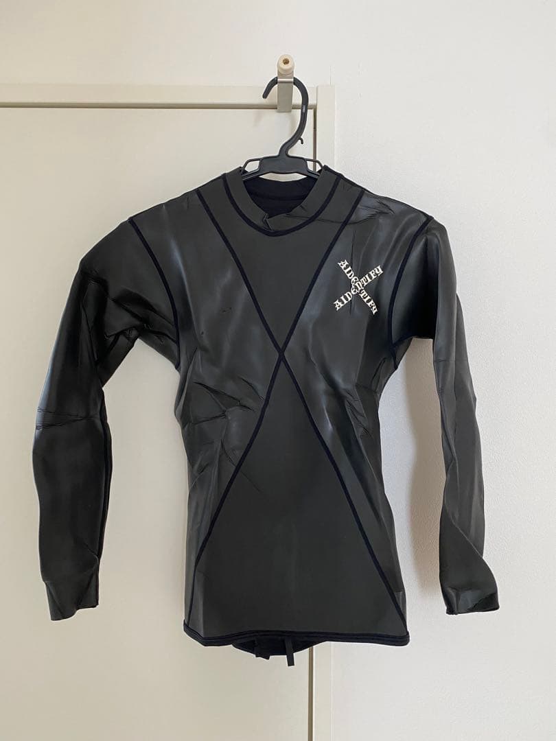 AIDENTIFY ブラック 長袖タッパー Mサイズ