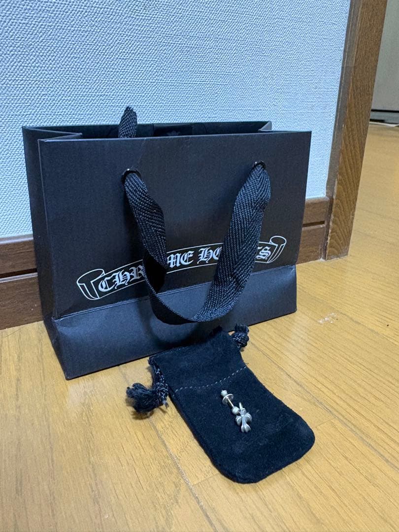 CHROME HEARTS クロスドロップ　ピアス　片耳用