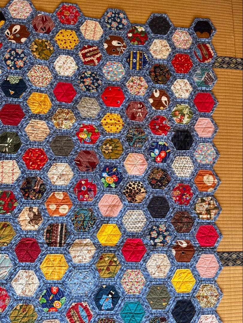 M未使用品　ハンドメイド　キルト　手作り　パッチワークマルチカバー　205cm