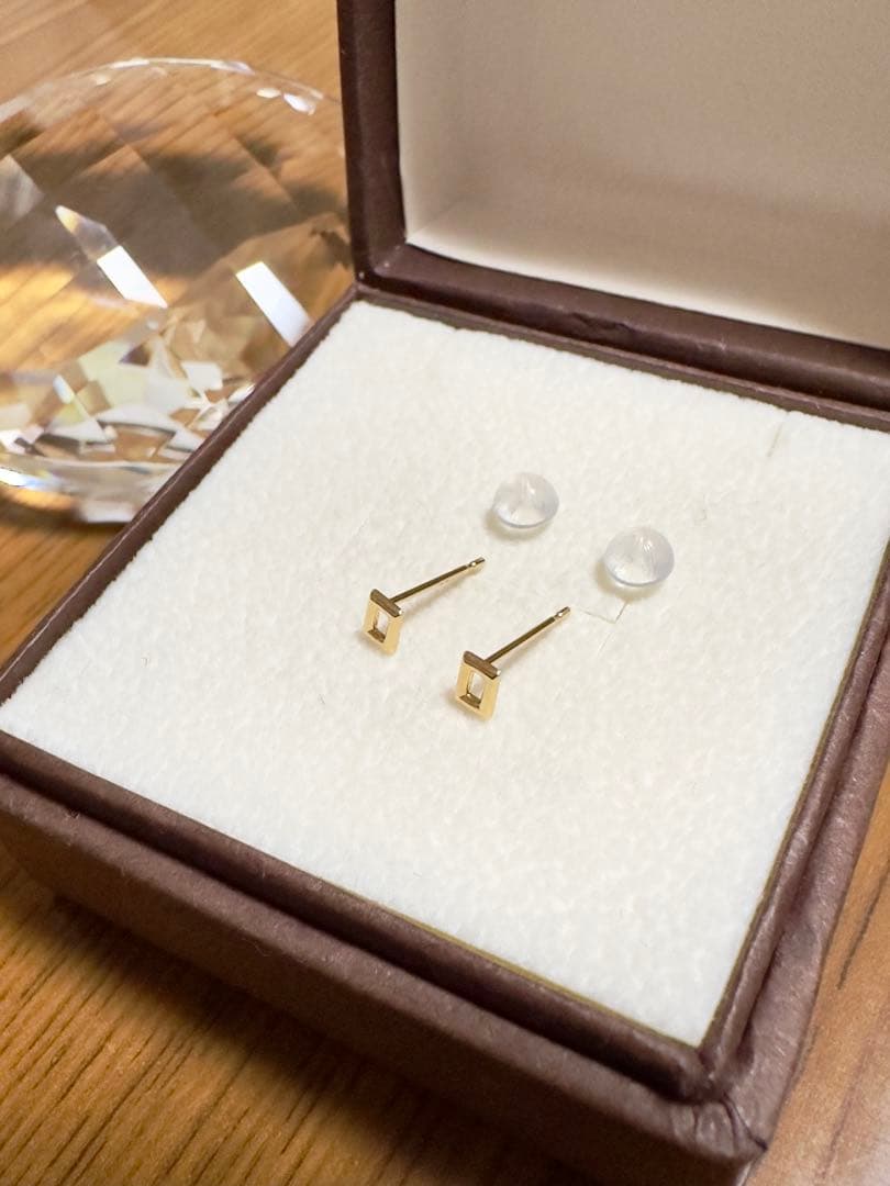 ジュエリーツツミk18ゴールドピアス華奢eteアガットアーカーヴァンドーム青山