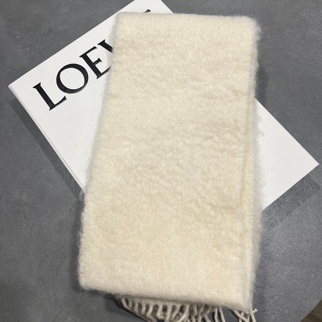 LORWE ロエベ　ホワイト マフラー 箱付き