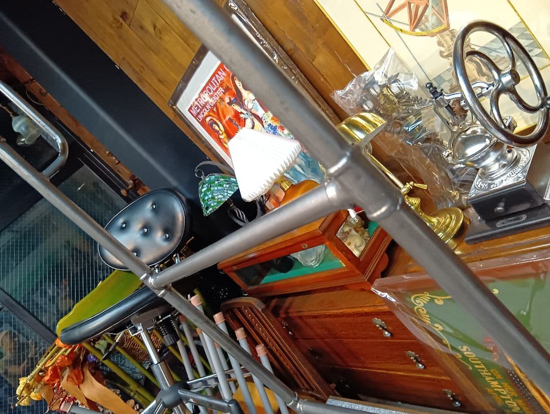 インダストリアル　ウェルド　アイアン　メタル　パイプ　キャスター　ハンガーラック