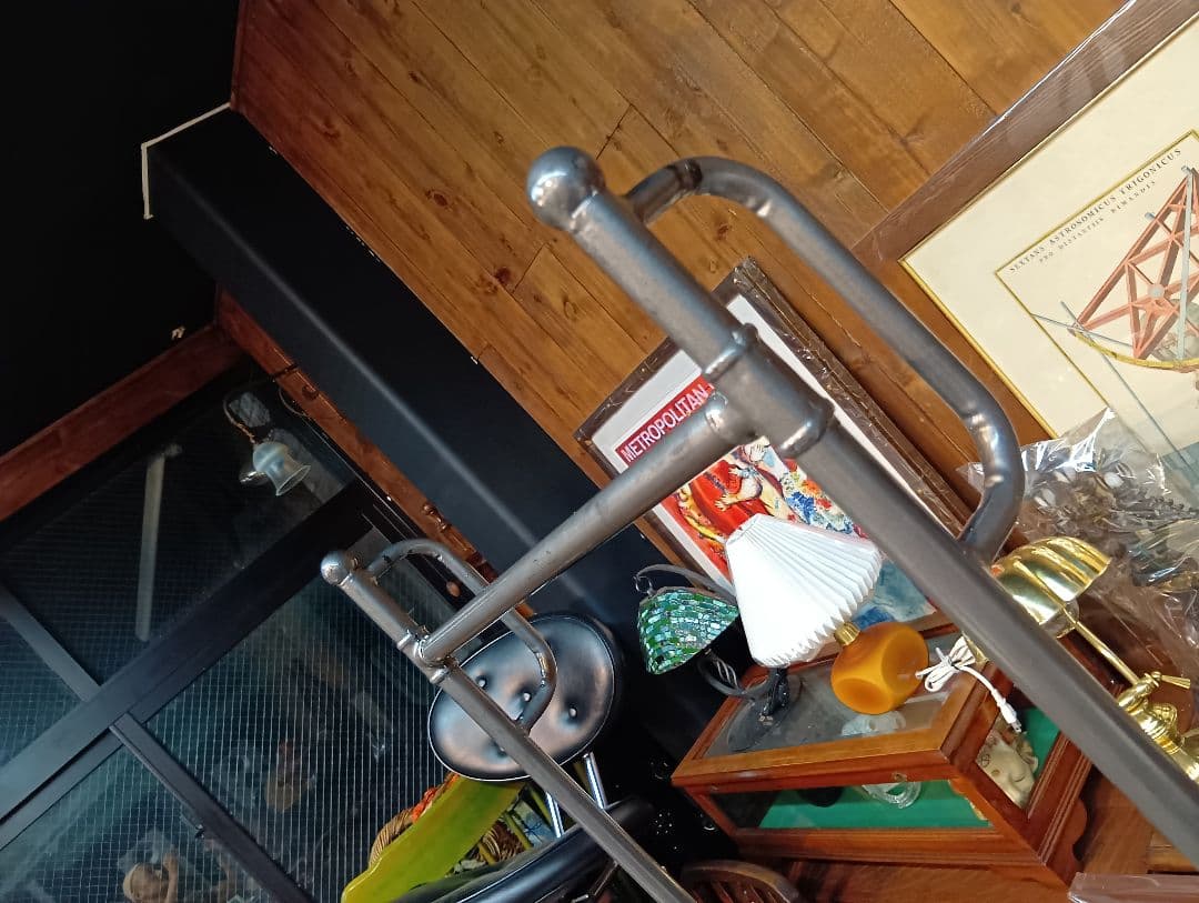 インダストリアル　ウェルド　アイアン　メタル　パイプ　キャスター　ハンガーラック