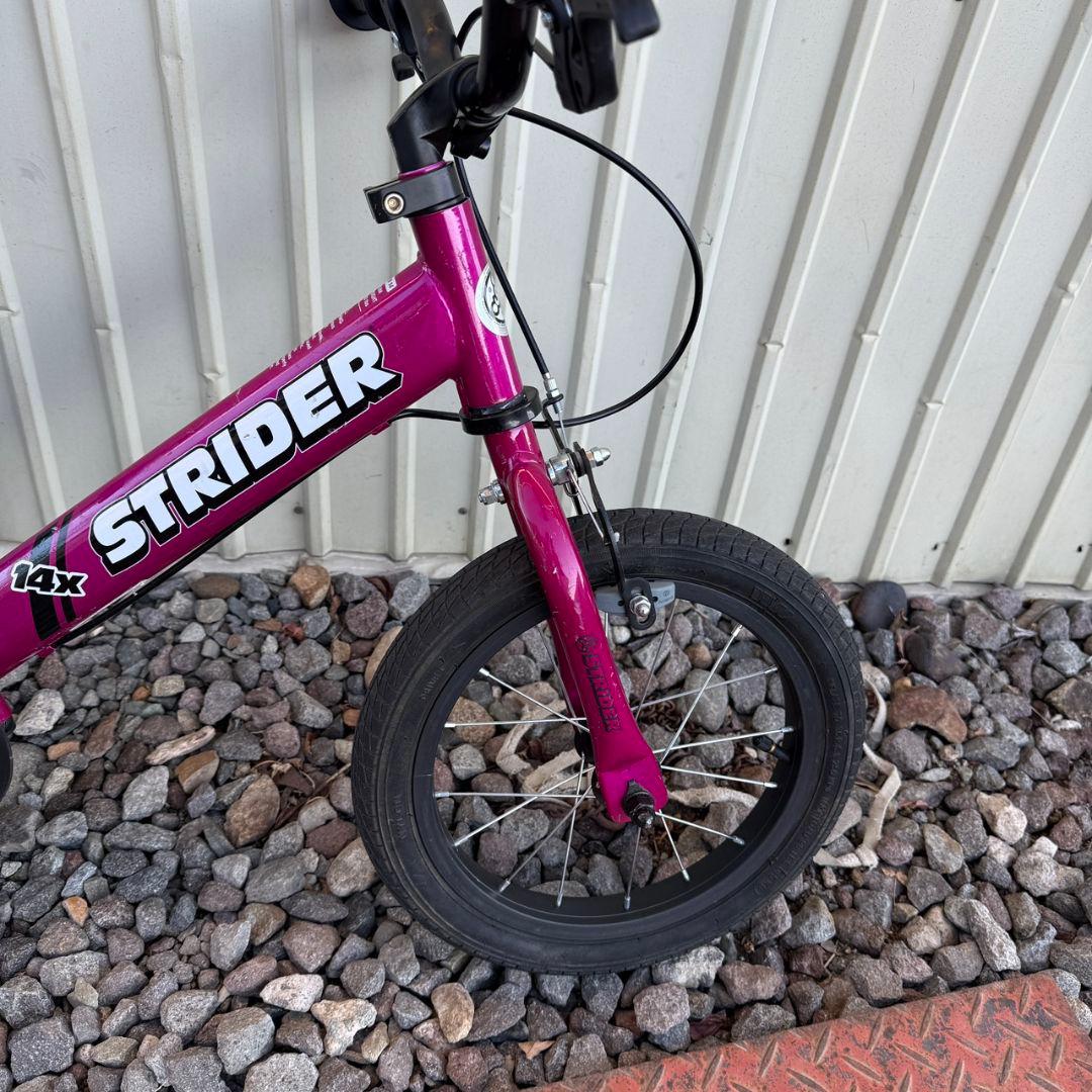 動作良好♪ STRIDER キッズバイク フューシャピンク ストライダー14X