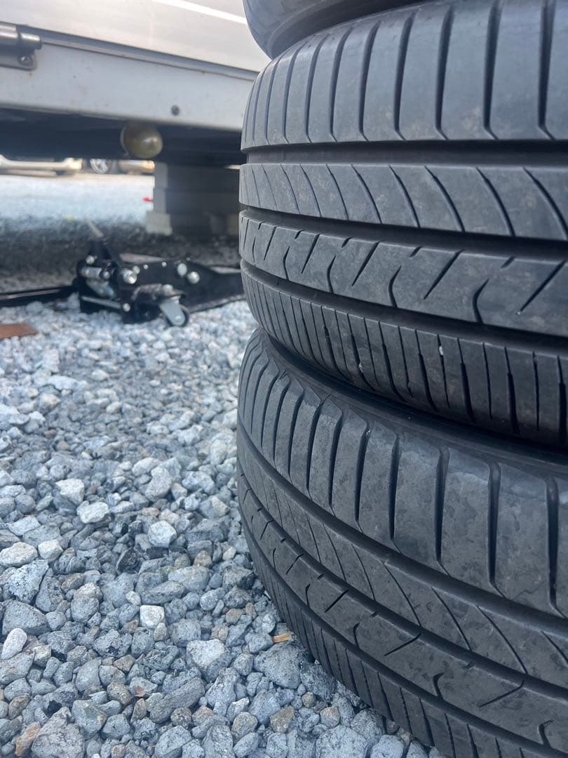 トーヨータイヤ　トランパス mp7 215/55r17 22年製　バリ山　美品