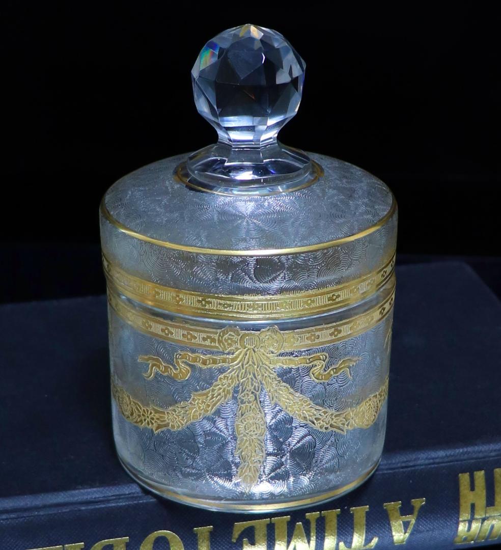 オールド・バカラ 珍品 1900年頃 大型蓋物 金彩唐草模様 ゴールド 小物入れ