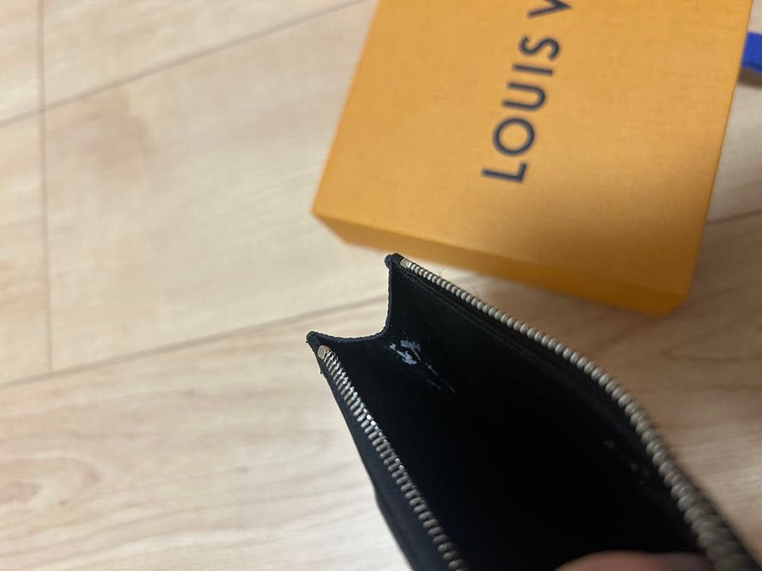 LOUIS VUITTON カードホルダー