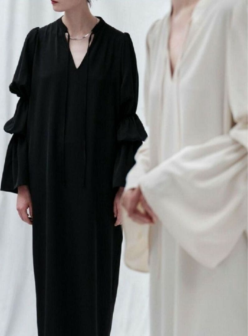 ワンピース AKTE Lily Bell Dress