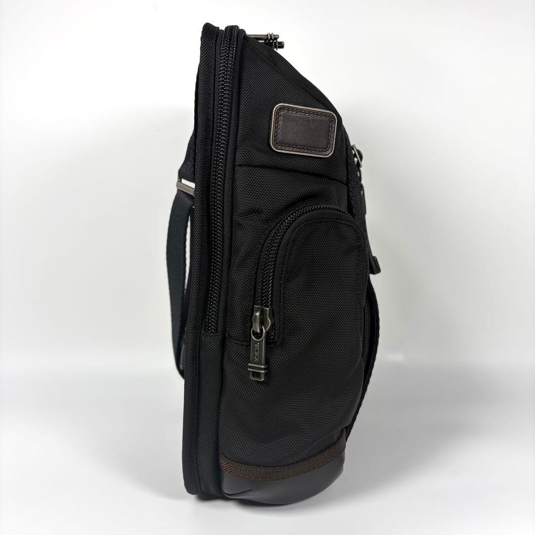 TUMI アルファ ブラボー サラトガ ボディバッグ 黒