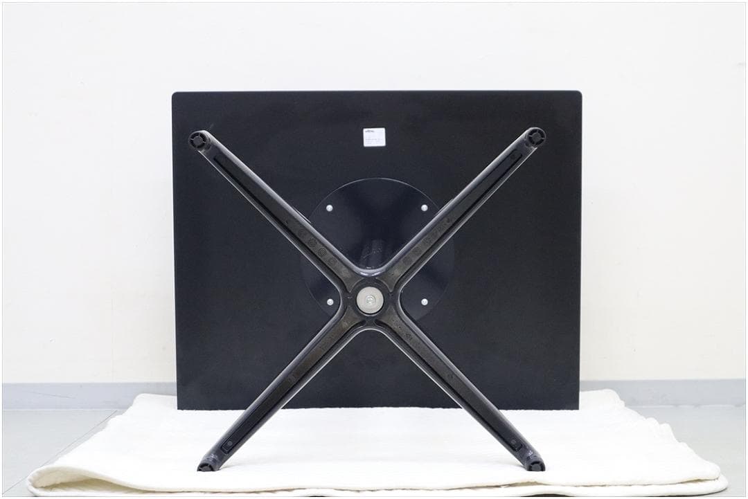 vitra ヴィトラ ビストロ テーブル レクタングラー ダイニング オフィス