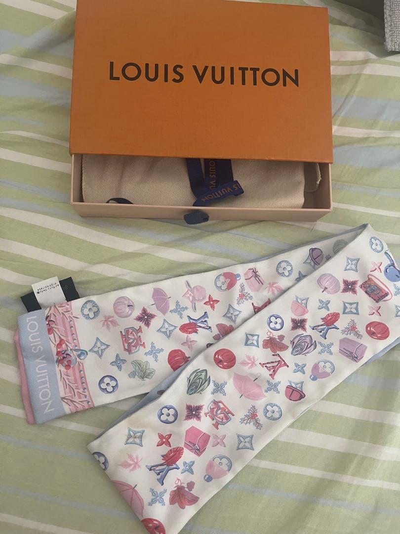 最終値下げ　ルイヴィトン　バンドー　サマー　ウィンター　スカーフ　シルク