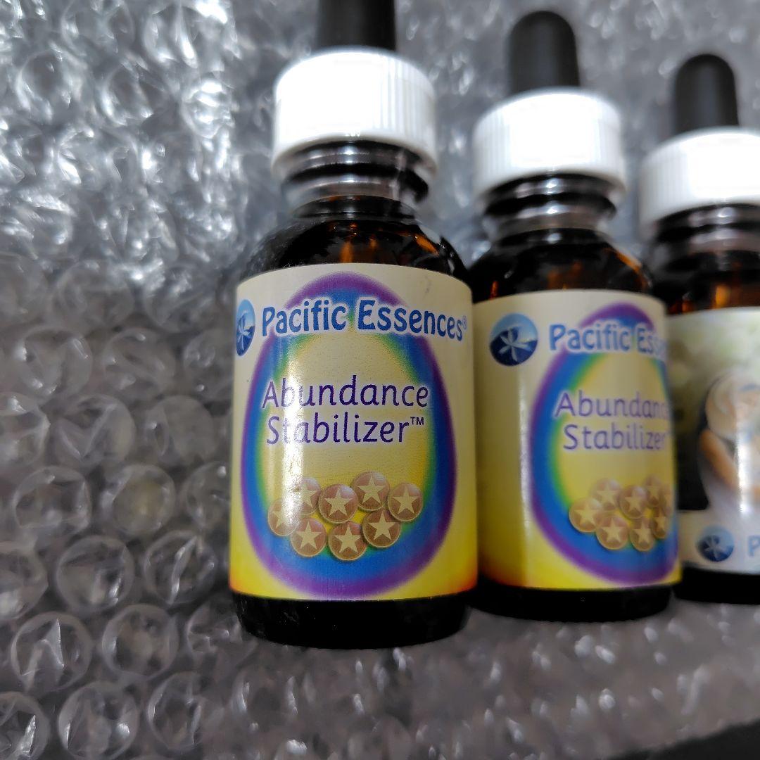 パシフィックエッセンス　アバンダンス　イシス　ラクシュミ　4本セット