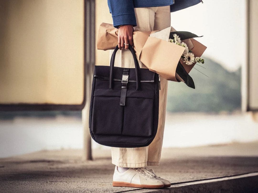 GRAMS28 「704 フォリオ・バッグ」