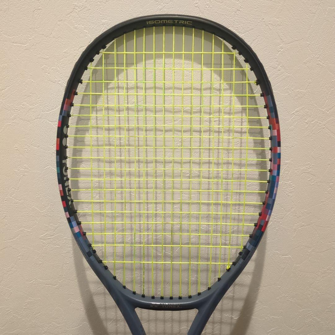 美品　YONEX テニスラケット VCORE98 2020Limited