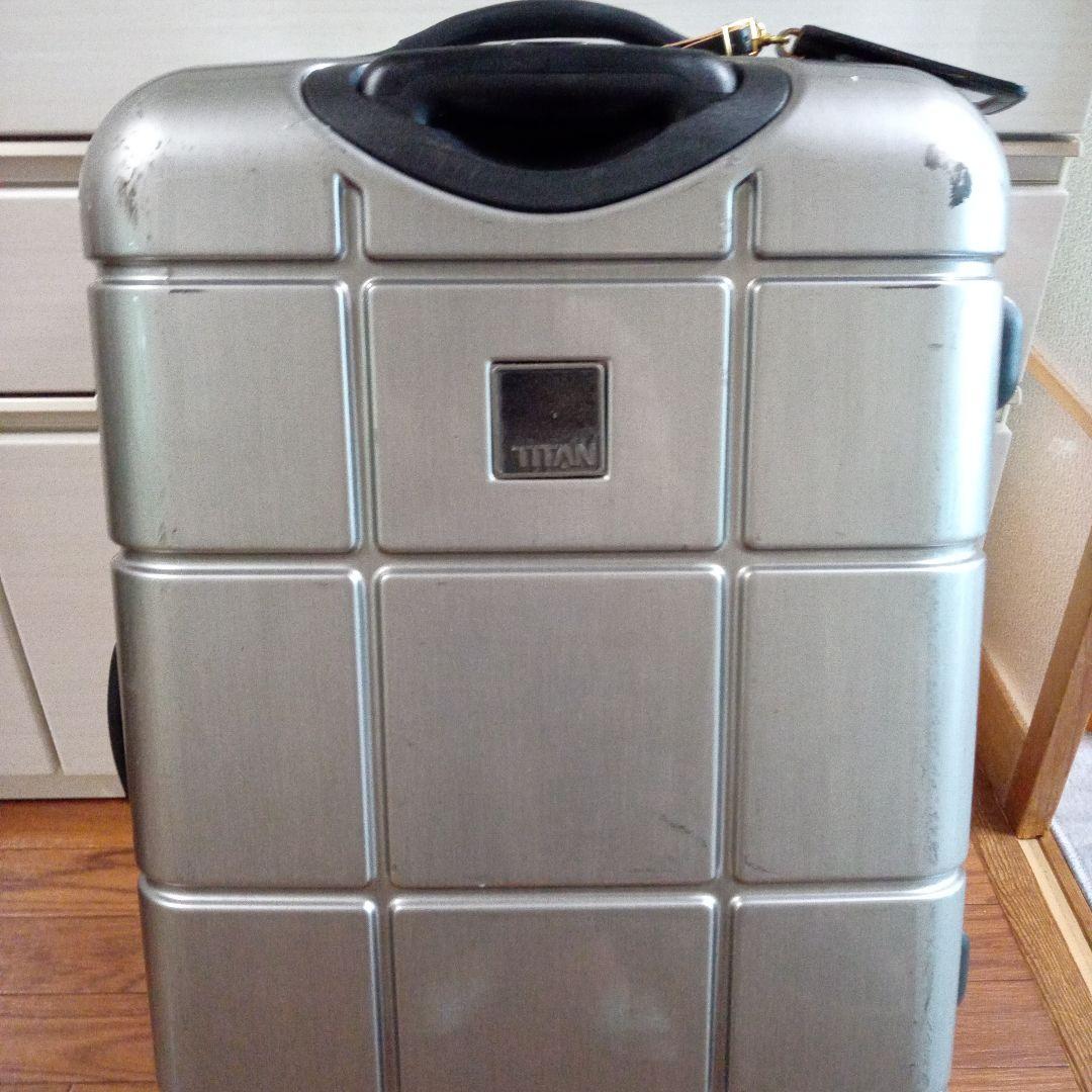 TITAN シルバーキャリーケース 中型 74L