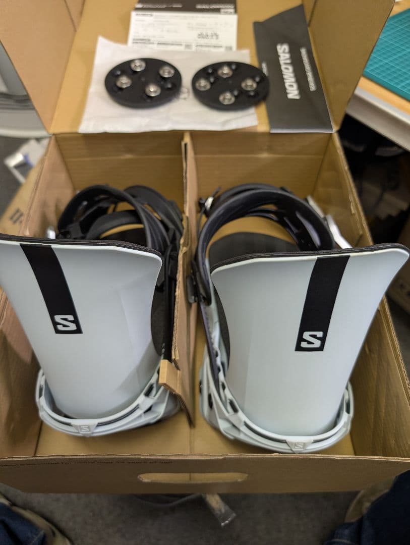 サロモン ディストリクト 23-24　新品未使用 メンズMサイズ