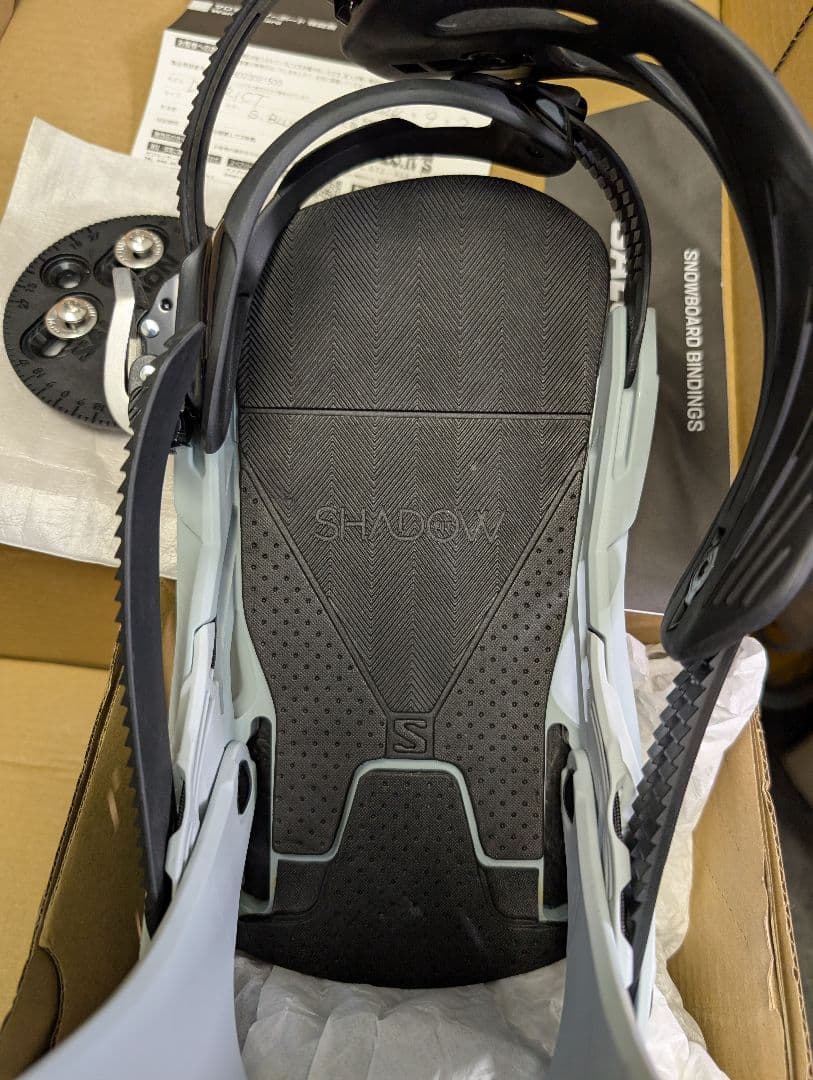 サロモン ディストリクト 23-24　新品未使用 メンズMサイズ