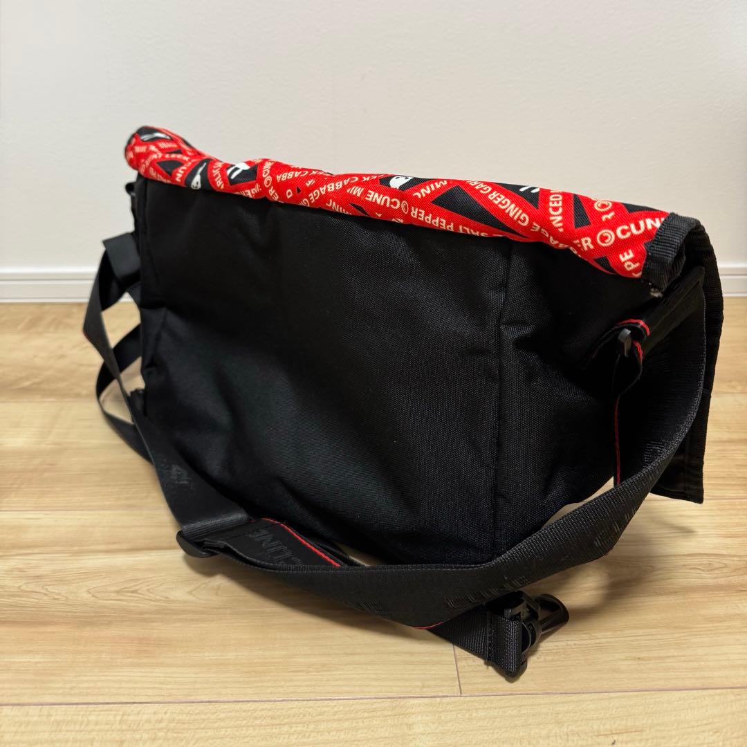 CUNE メッセンジャーバッグ