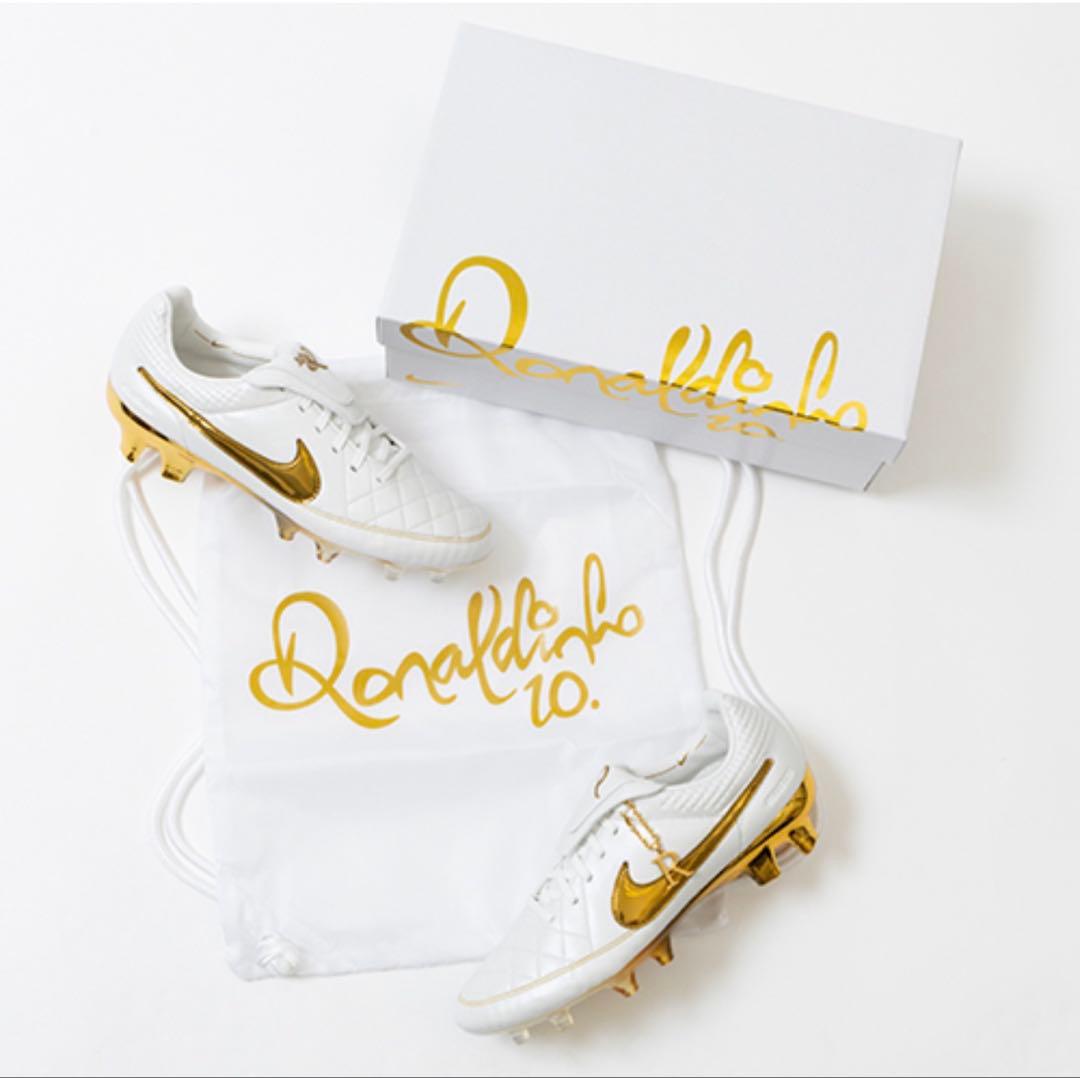 【新品】 Ronaldinho × Nike Tiempo Legend FG