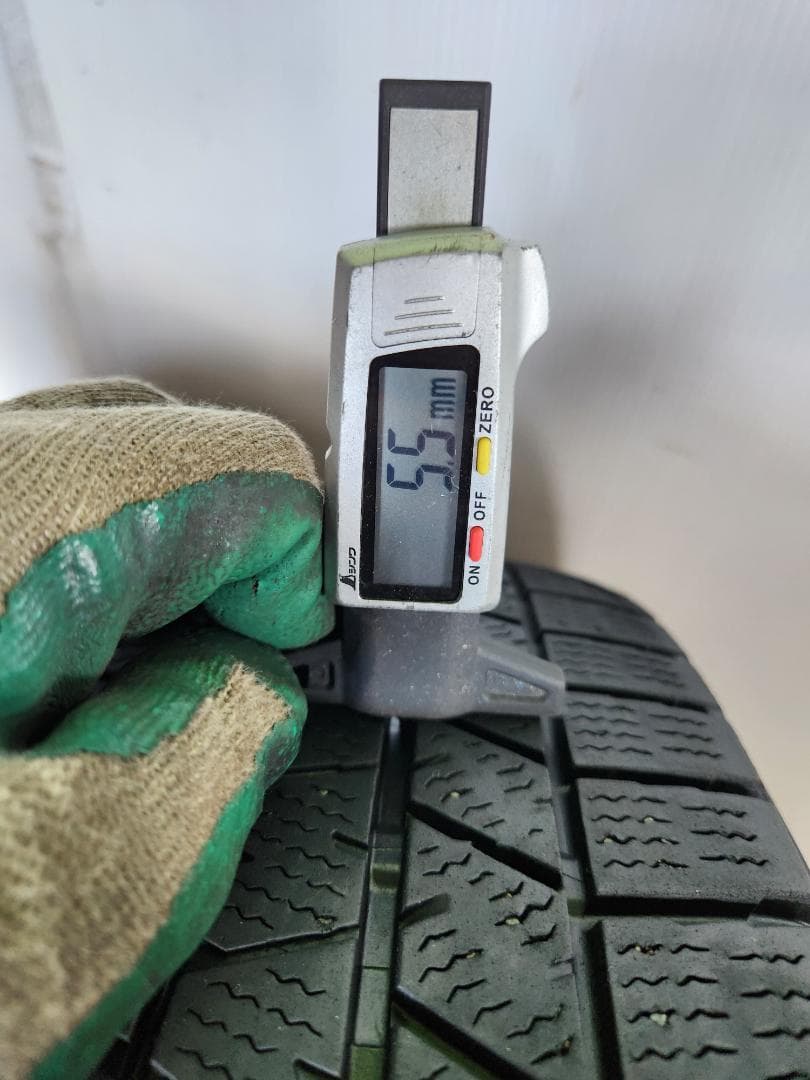 送料込☆2021年製ダンロップ タイヤ205/55R17 日本製☆4本