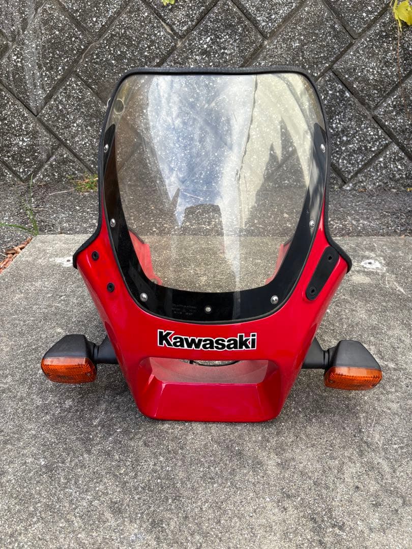 Kawasaki GPZ400Fフロントカウル 赤