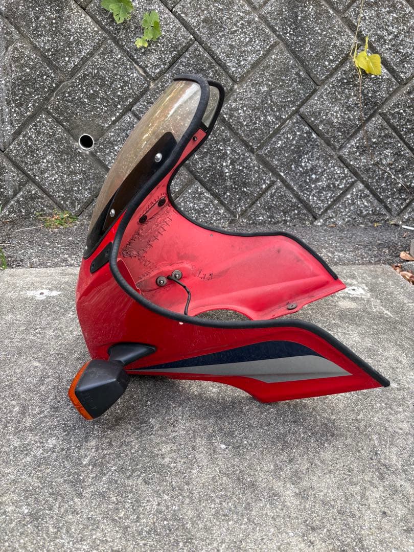 Kawasaki GPZ400Fフロントカウル 赤