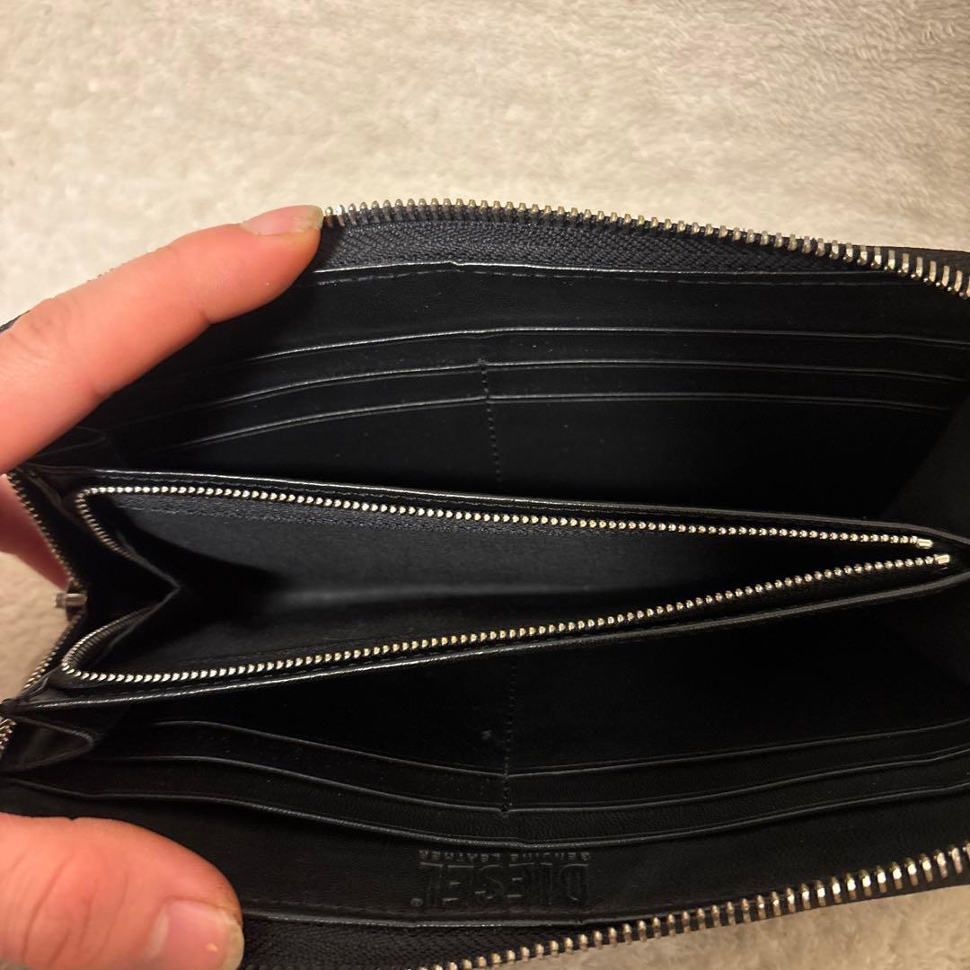 現行✨ディーゼル 長財布 Dロゴ 牛革 シボ革 エンボス 黒　ラウンドジップ
