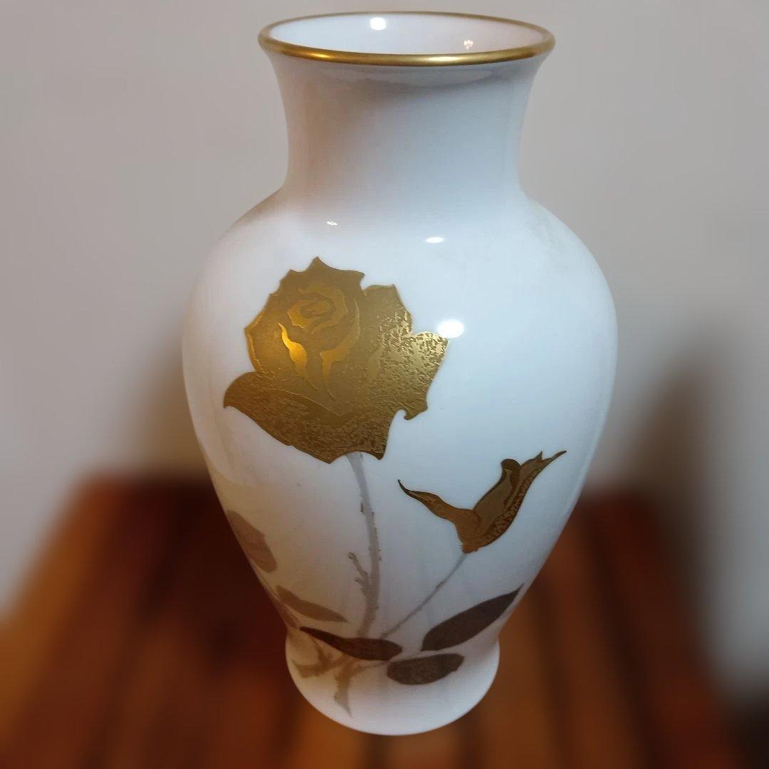 Okura China バラの花瓶　陶磁器
