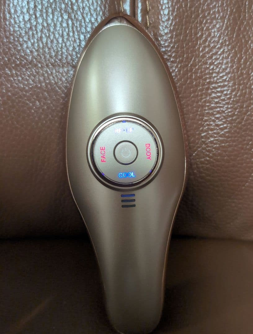 ME ラボンエクラ　美顔器