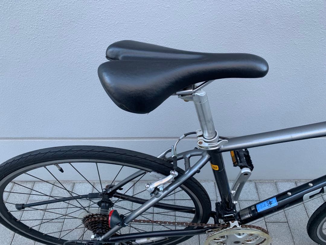 【東京近郊受渡希望】クロスバイクジャイアント ESCAPE サイズS 2023年