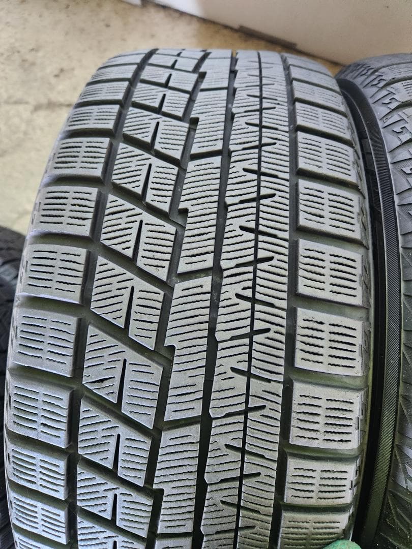 送料込☆ヨコハマスタッドレスタイヤ 225/40R18日本製☆4本