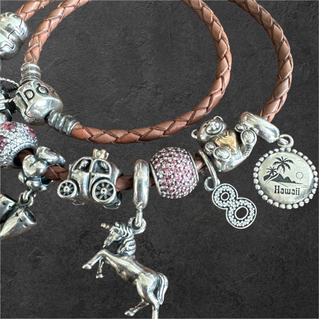 Pandora チャームブレスレット レザー