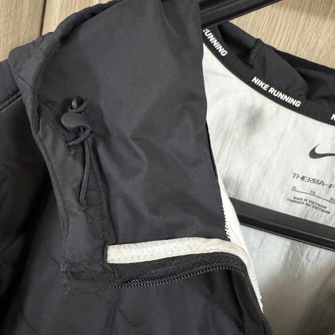 ナイキ エアロレイヤージャケット XLサイズ/ ブラック/ランニングジャケット