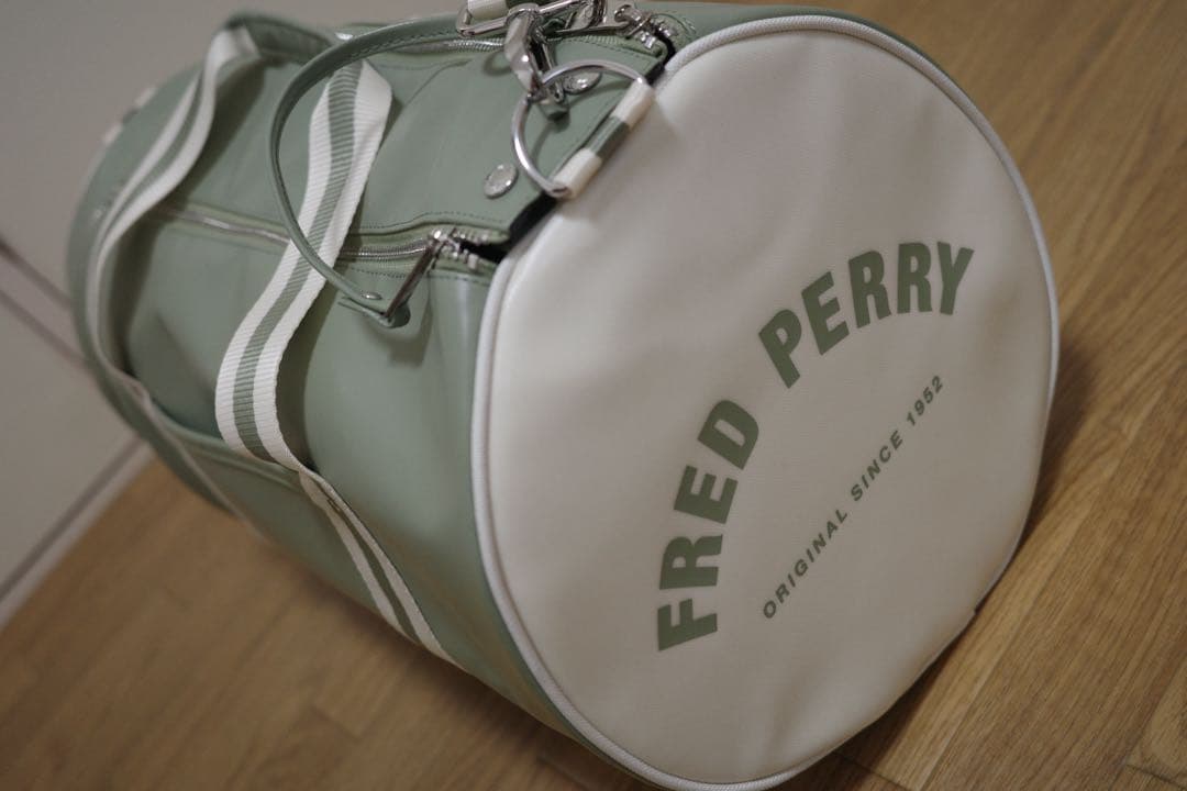 【新品未使用、タグ付き】フレッドペリー Classic Barrel Bag