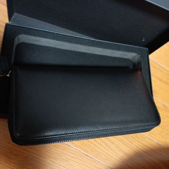 BLVCK PARIS ブラック 長財布