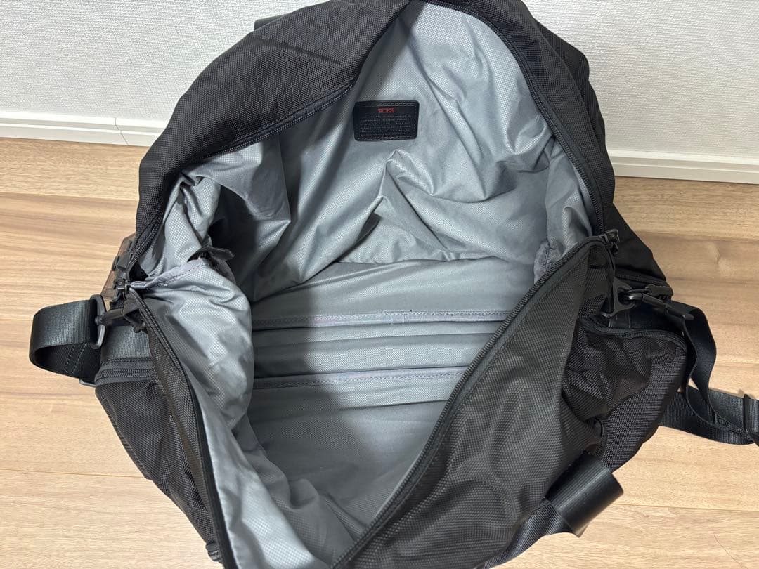 TUMI ALPHA2 ダブルエクスパンショントラベルサッチェル 22159D2