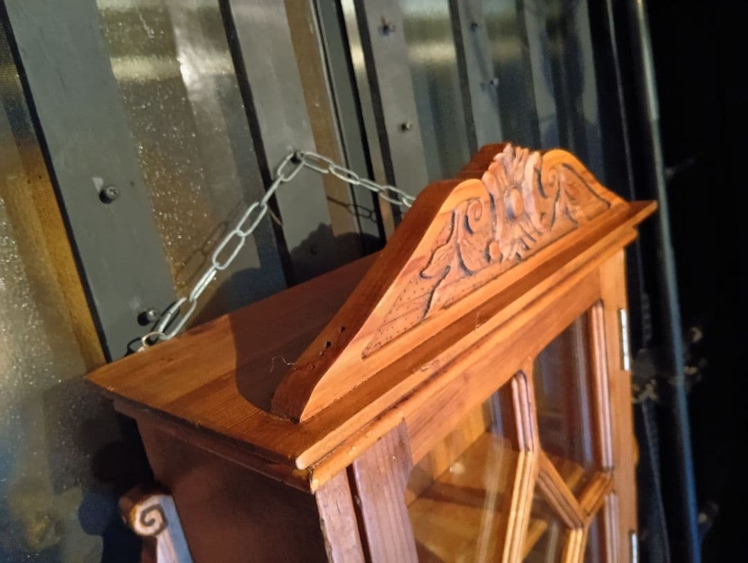 希少　1970's　フレンチ　カービング　ウッド　硝子扉　ウォール　キャビネット