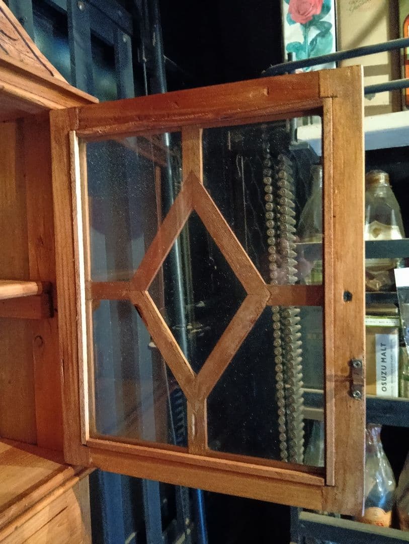 希少　1970's　フレンチ　カービング　ウッド　硝子扉　ウォール　キャビネット