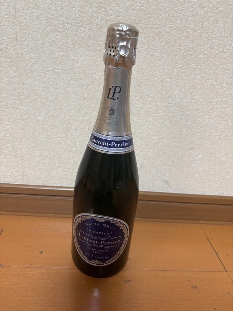 Laurent-Perrier Ultra Brut シャンパン