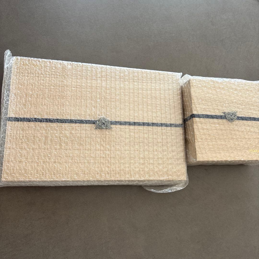 滝沢眞規子さんデザインのお正月のお祝いお皿