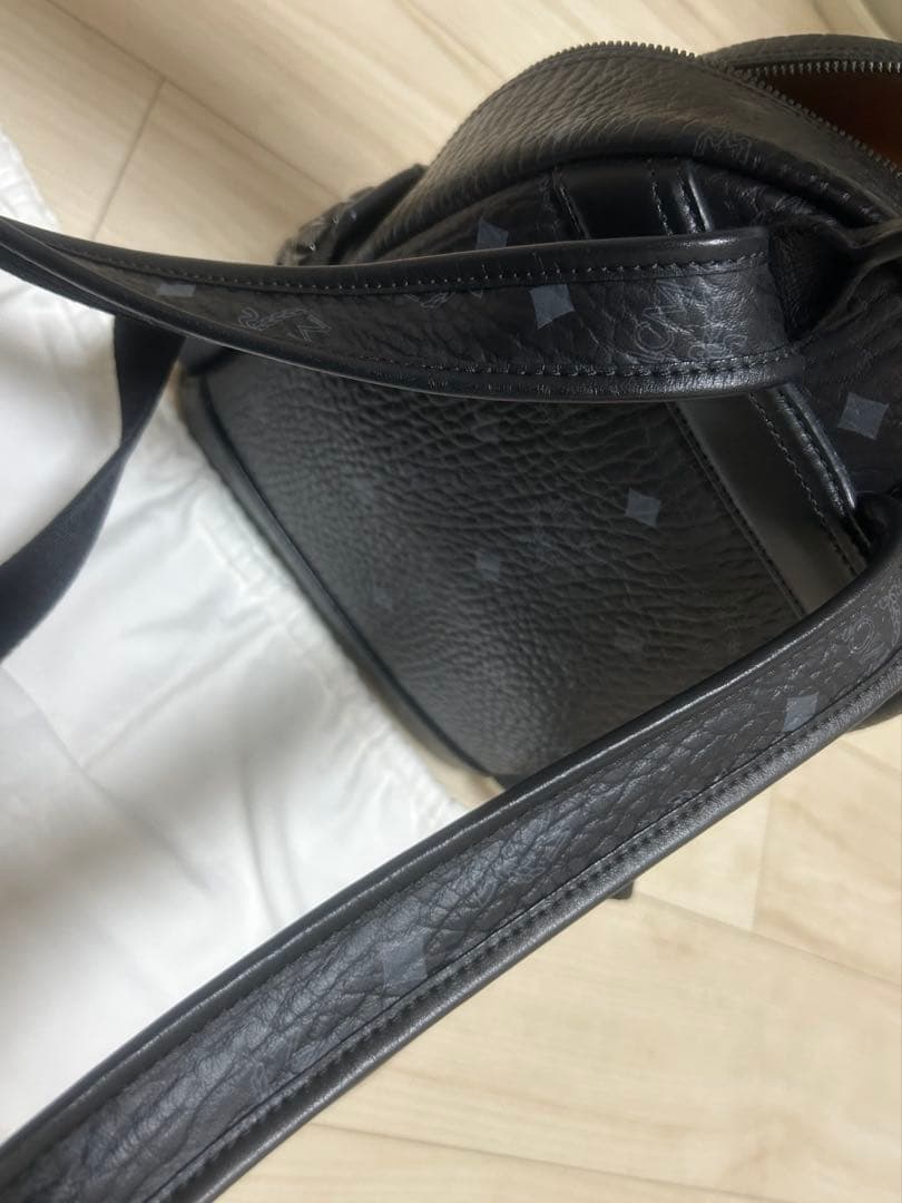 MCM スタッズ リュック 黒 mini