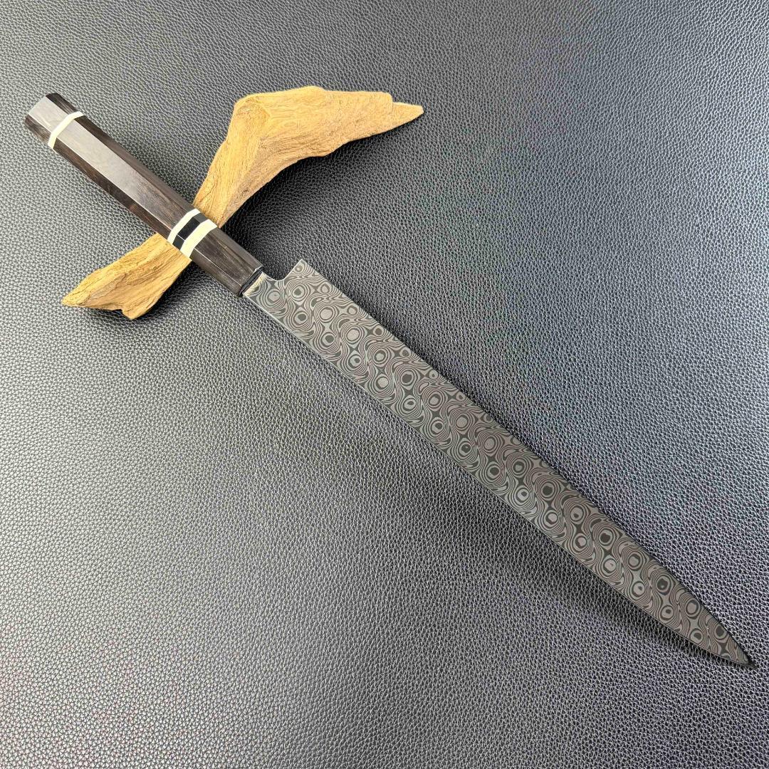 9462新品ダマスカス 柳刃包丁 尺一 渦刃紋105層 黒檀黒水牛白三本巻八角柄