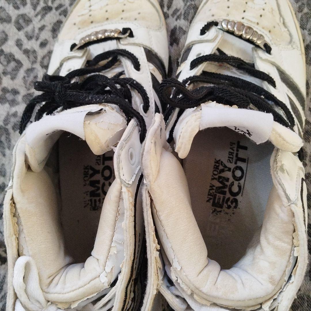 adidas ジェレミースコットホワイト 翼スニーカー