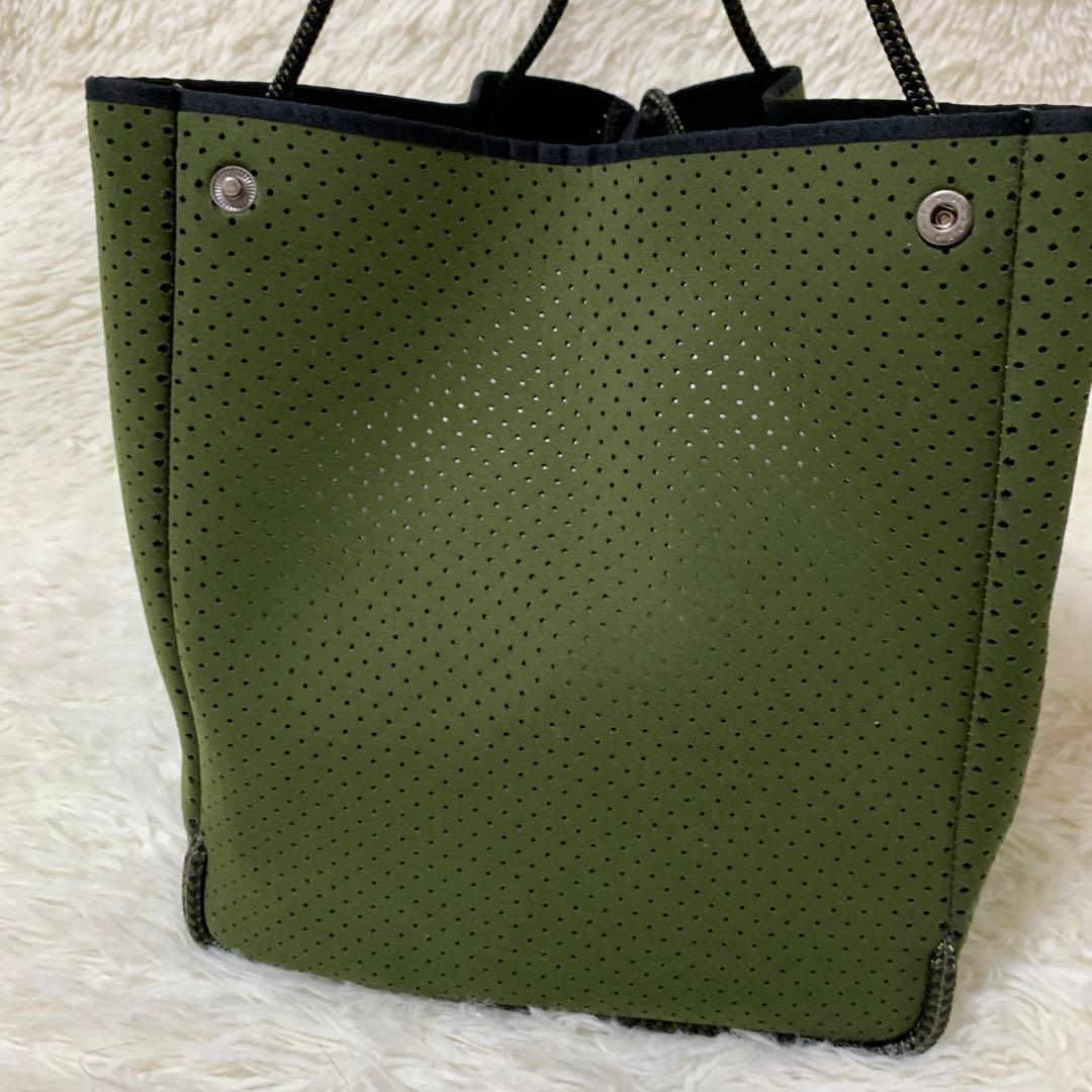 ステイトオブエスケープ　フライングソロ　マザーズバック　パンチング　カーキ　黒