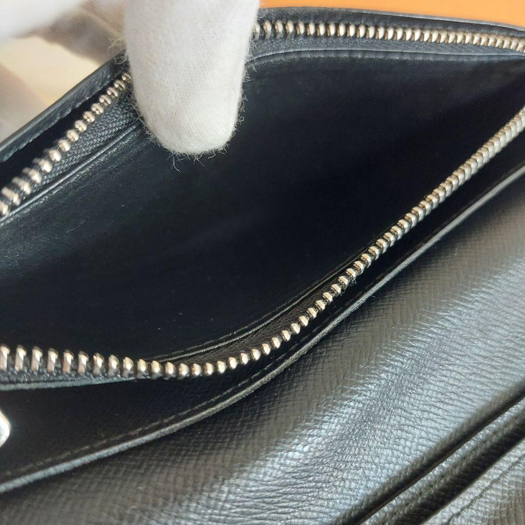 Louis Vuitton ルイヴィトン エピ 二つ折りロングウォレット