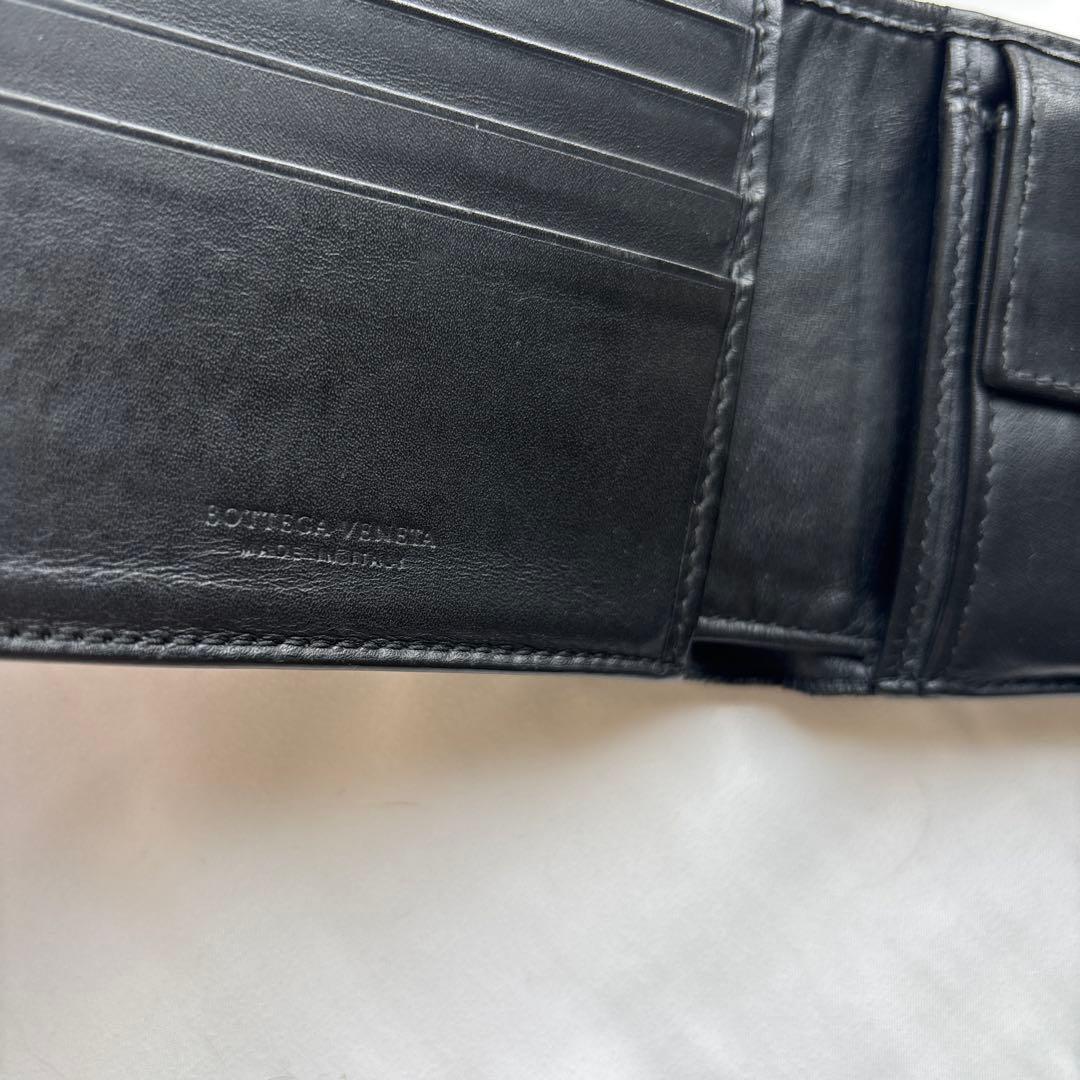 BOTTEGA VENETA（ボッテガヴェネタ）二つ折り財布 ブラック