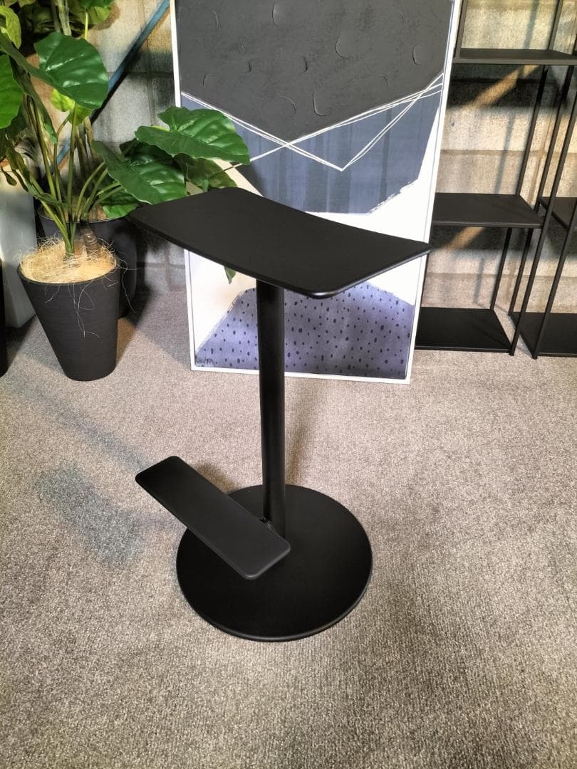 MAGIS カウンタースツール　展示品　参考価格¥90,200　(518)