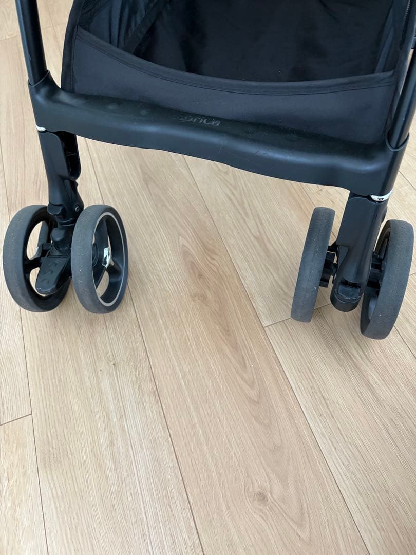 Aprica ベビーカー ラクーナクッションフリープラス ネイビーレインカバー付