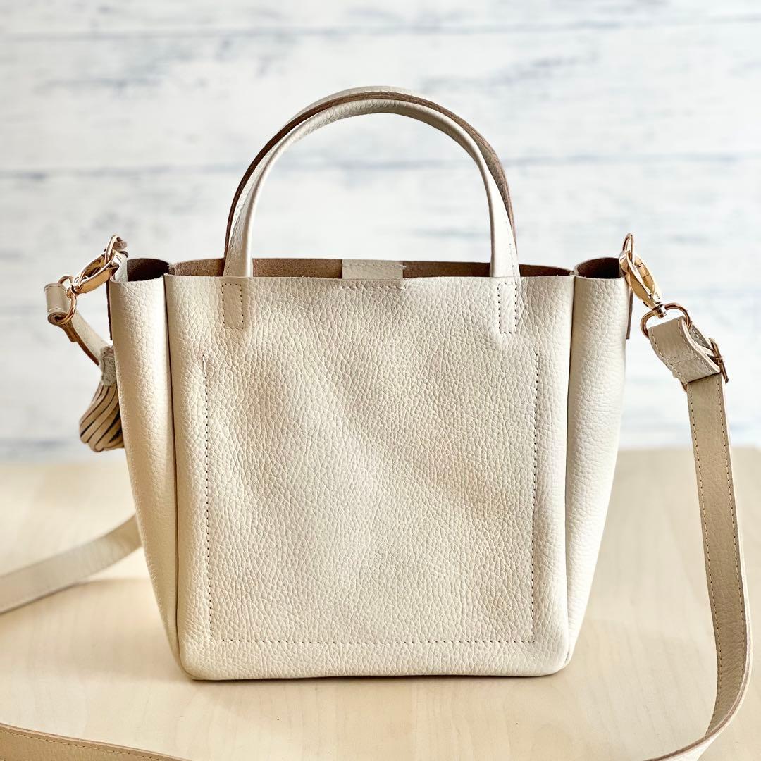 トート型本革ショルダーバッグ　smile flower RB602-051